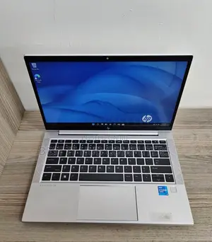 Laptop HP EliteBook 830 G8 16GB Intel Core I7 SSD 512GB