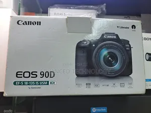 Canon EOS 90D With 18-135mm