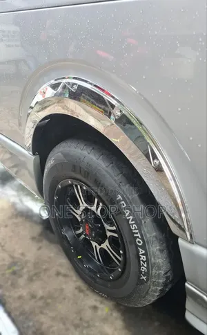 Chrome Toyota Hiace Fender Flares