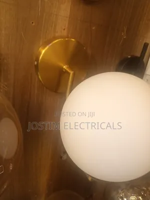 Style LED Glass Ball 5W Wall Light