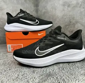 Nike Zoom Sneakers