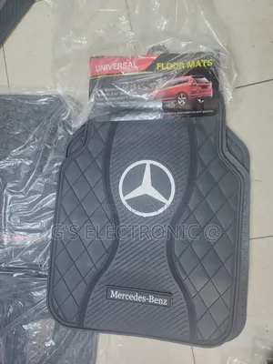Mercedes Benze Floor Mats (White Log)