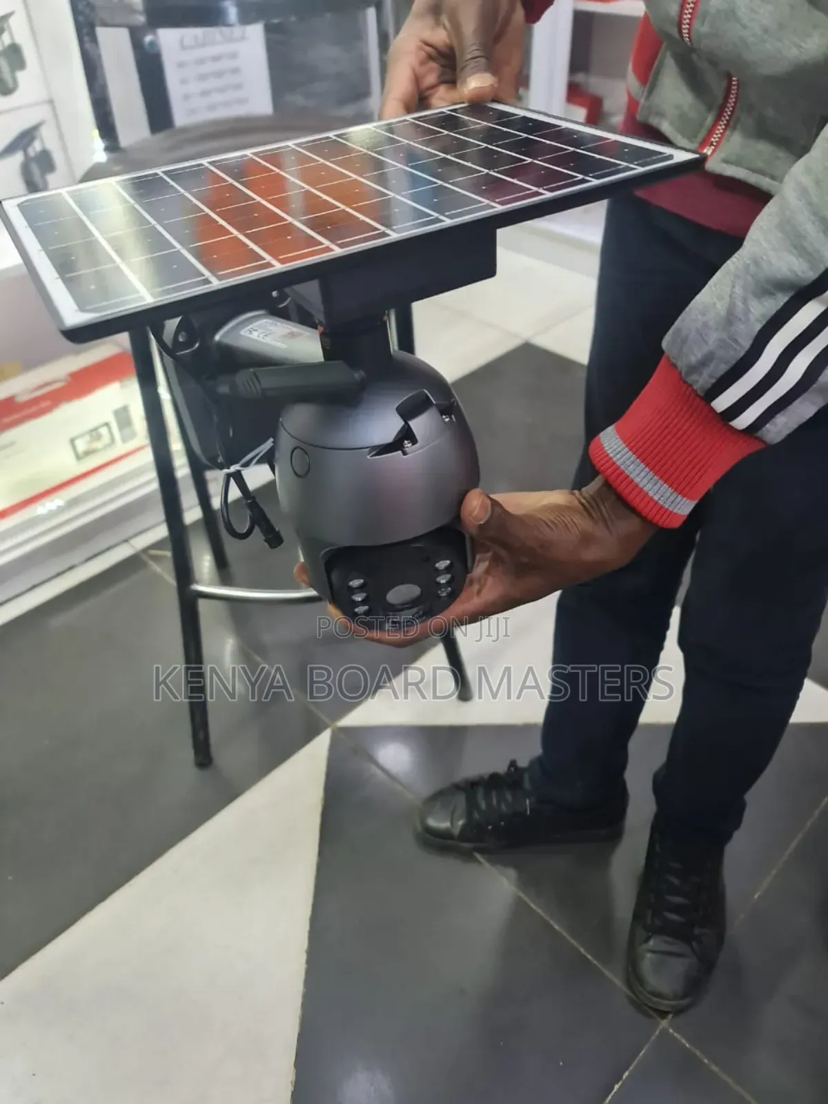 Stand Alone Outdoor Solar Powered CCTV Camera