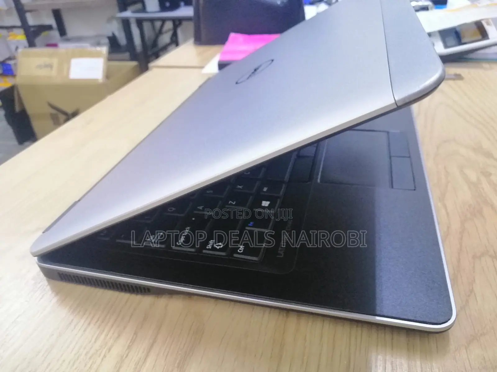 Laptop Dell Latitude 7440 8GB Intel Core I5 SSD 256GB