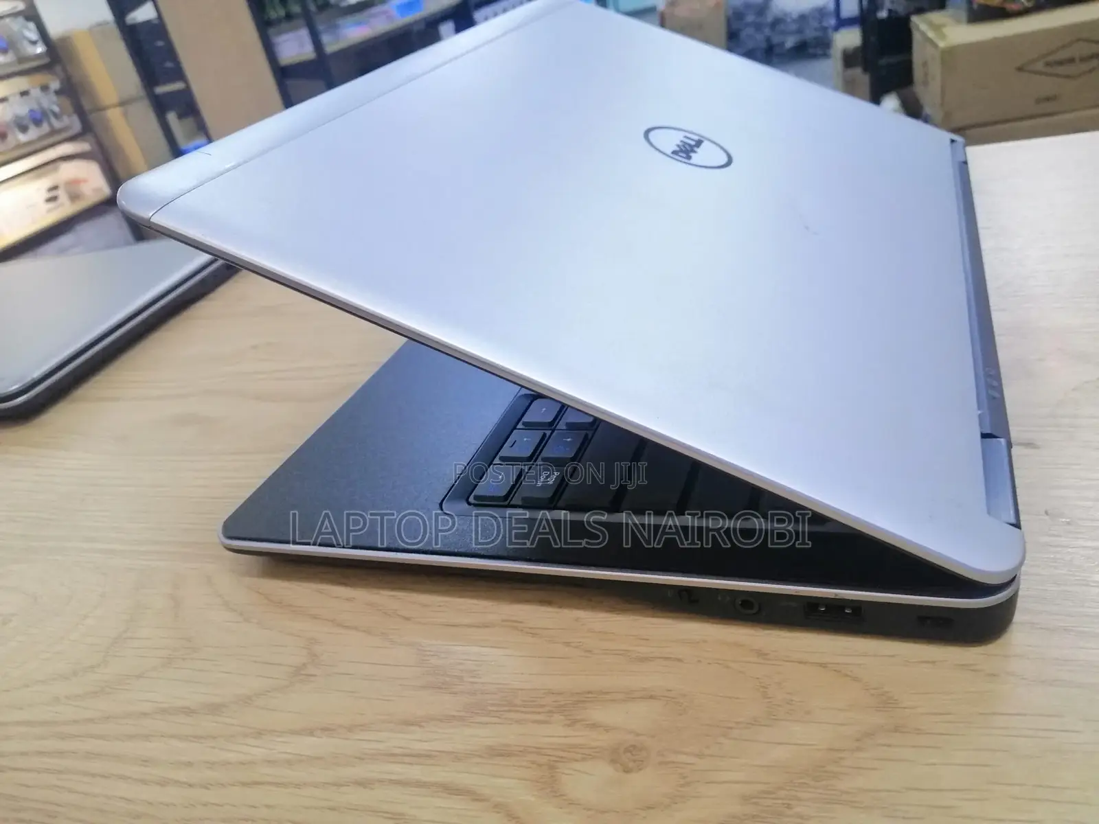 Laptop Dell Latitude 7440 8GB Intel Core I5 SSD 256GB