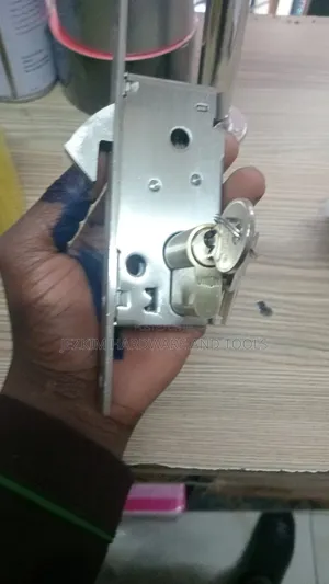 Sliding Door/Gate Lock Union