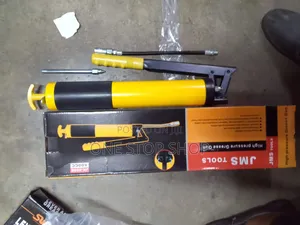 Brand New 600cc Yellow Grease Gun