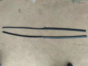 Landcruiser Prado J120 Windscreen Moulding
