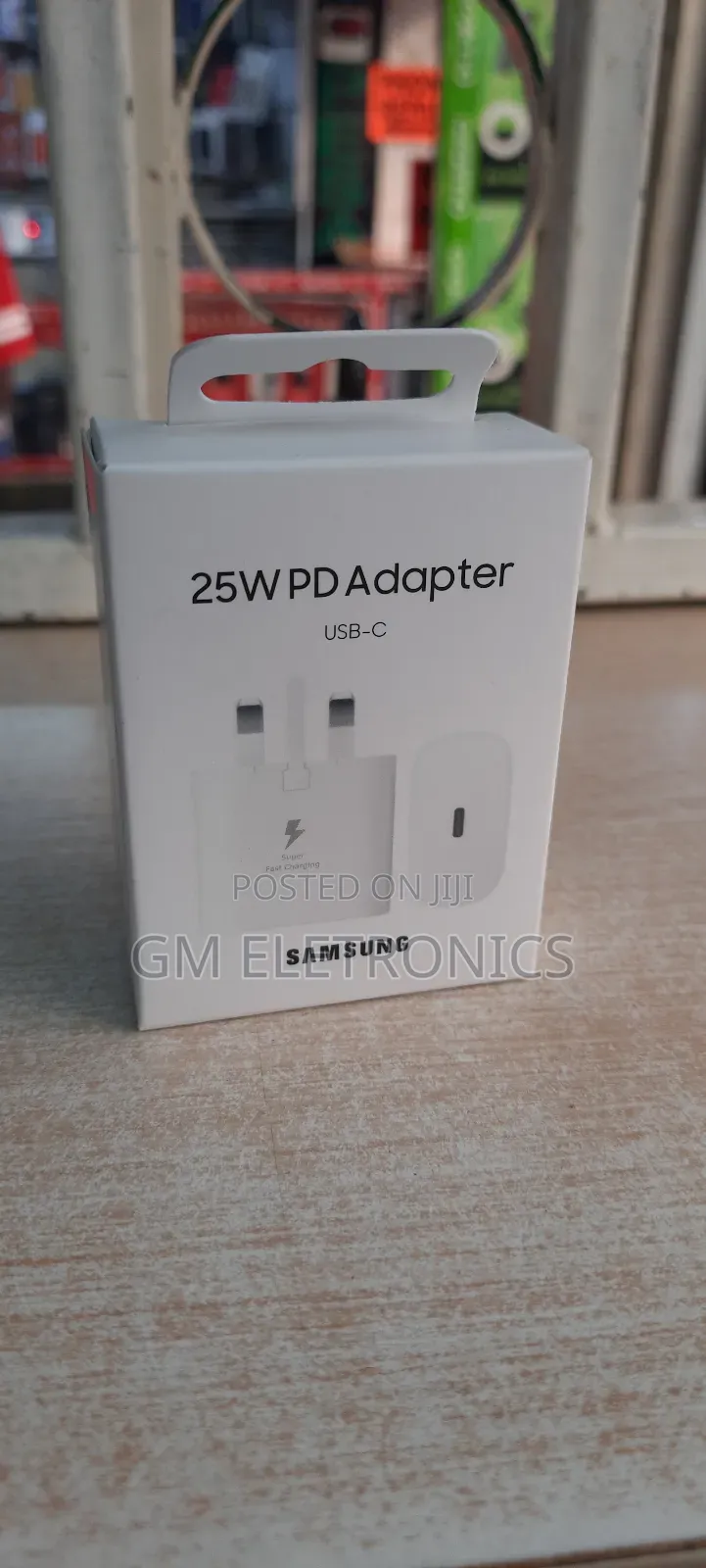 Type C 25 W PD Adapter. ( White)