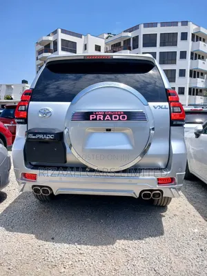 Toyota Land Cruiser Prado 2.8 2018 Silver