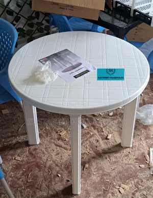 Strong White Round Plastic Table