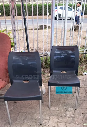 Bruno Plastic Chair in Black