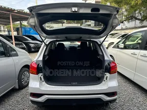 Mitsubishi RVR 2017 Off white