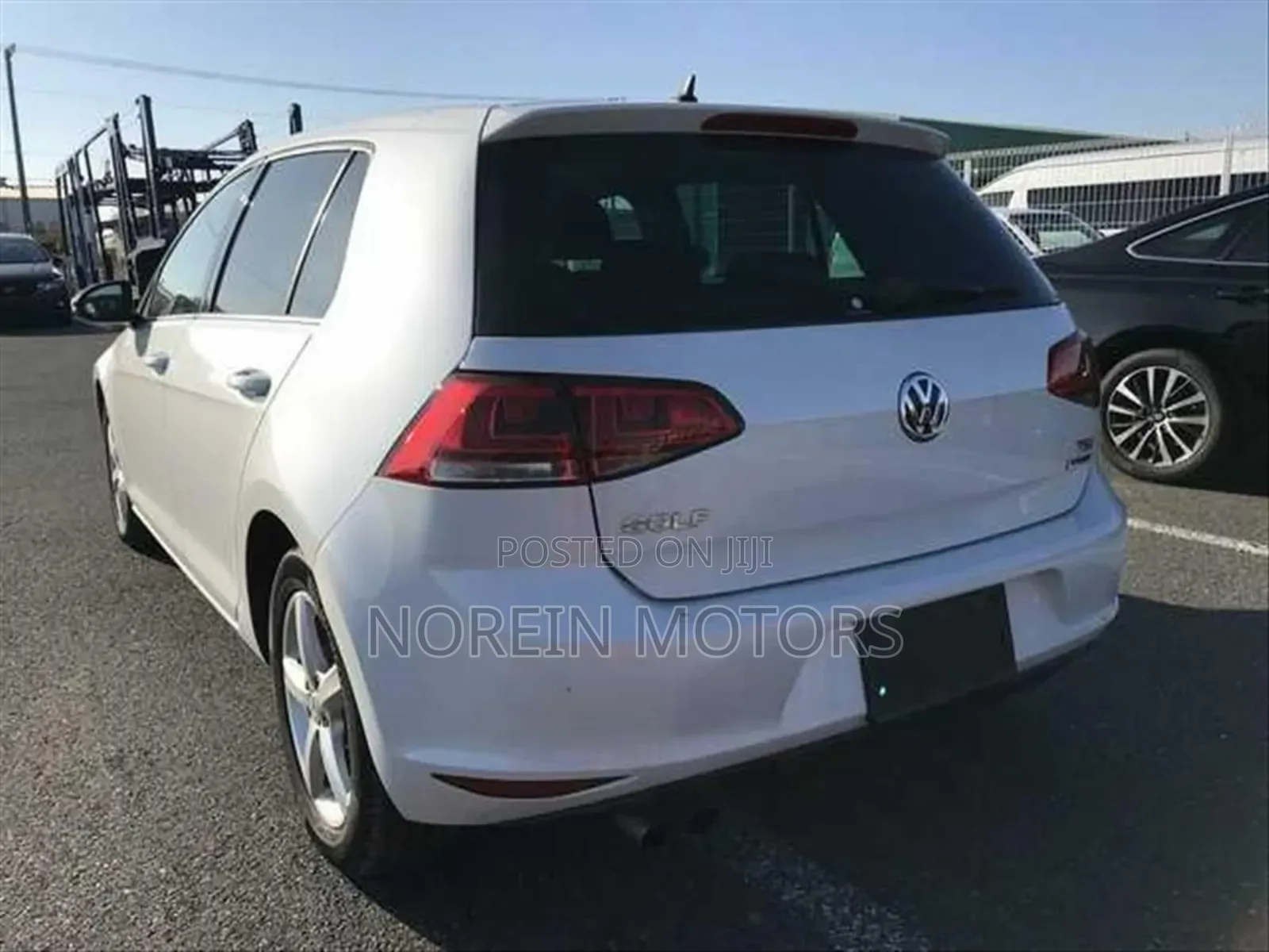 Volkswagen Golf 2017 White