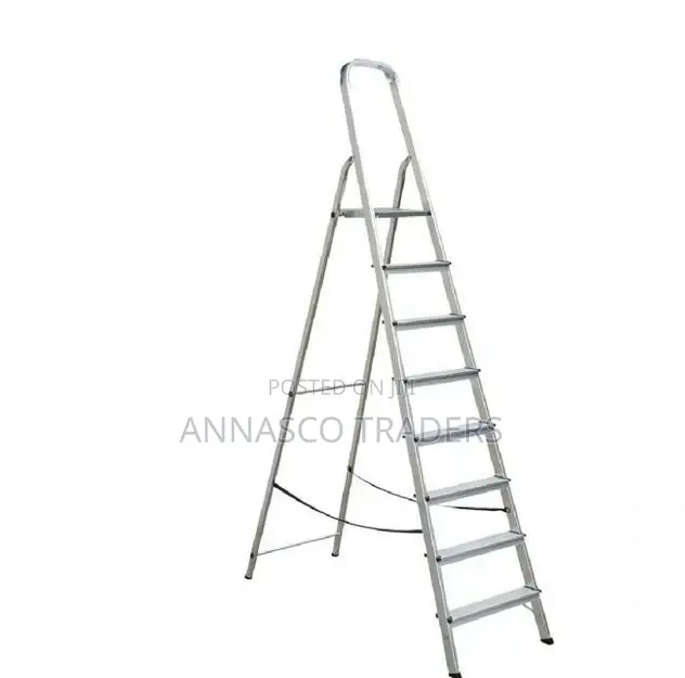 Strong 8 STEPS LADDER