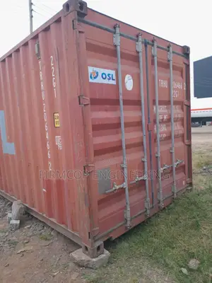 Clean 20ft Shipping Container in Utawala