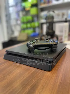 Used Sony Playstation 4 Slim 500gb