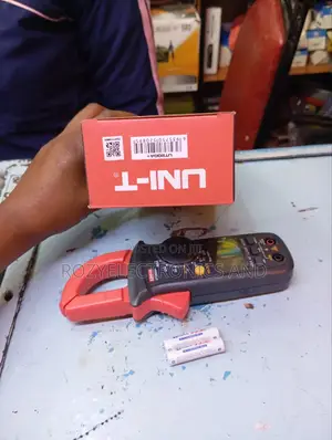 Ut200a+ Multimeter Digital