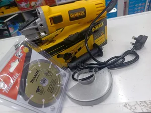 Dewalt 4.5" Angle Grinder With a Diamond Disc