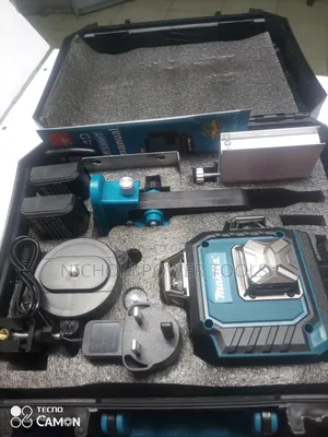 Makita Rechargeable Green Multi-Line Laser Level