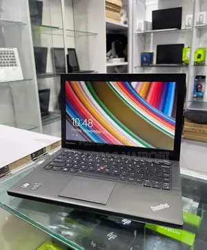 Laptop Lenovo ThinkPad X260 8GB Intel Core I5 HDD 256GB