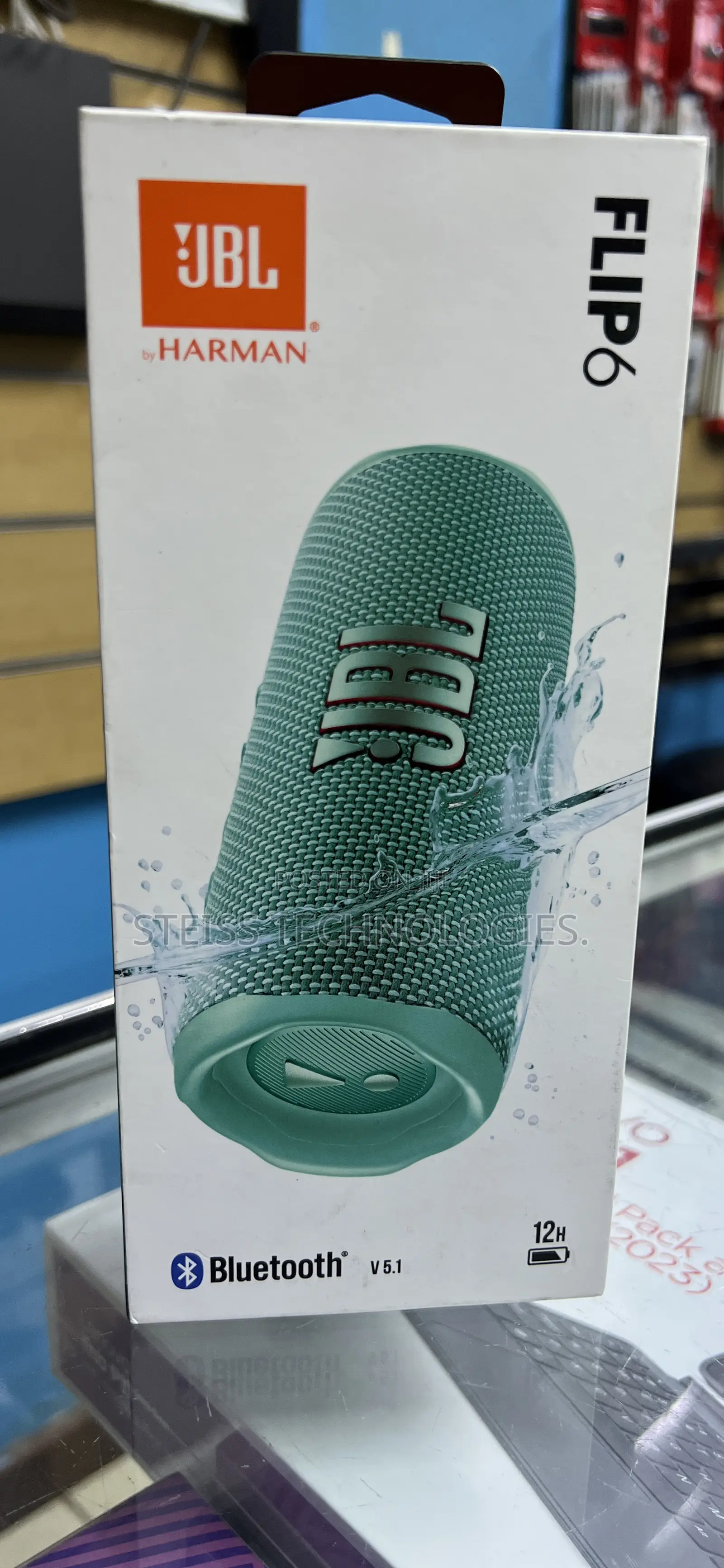 JBL Flip 6 Bluetooth Speaker.