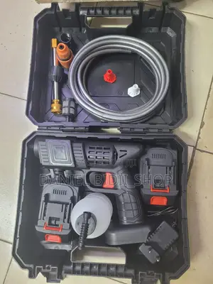 Cordless Carwash Machine With 2 Batteries