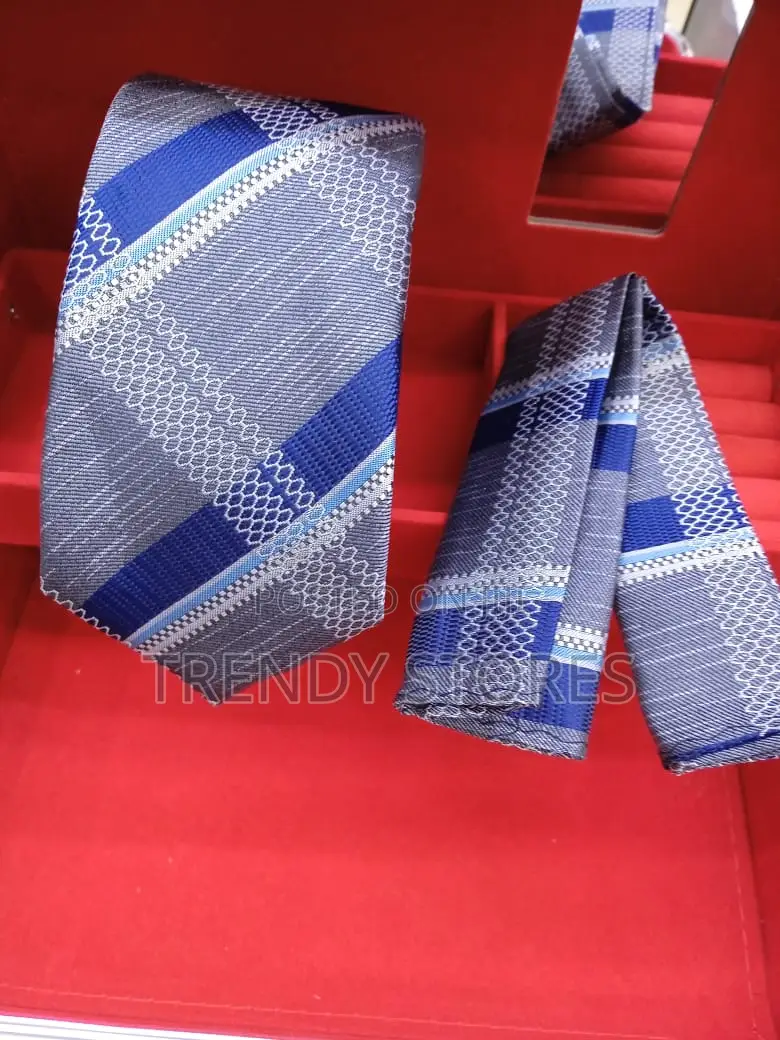 Blue-Grey Men's Tie With Pocket Square