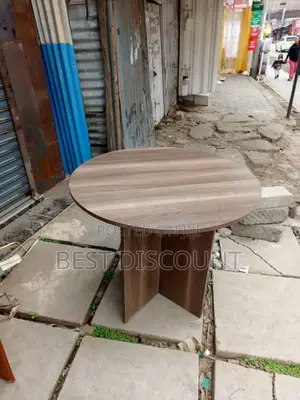Round Table