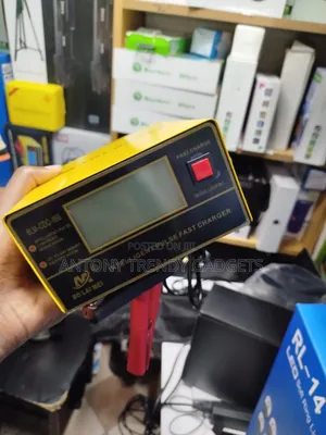 Durable Car Battery Charger With Lcd Display