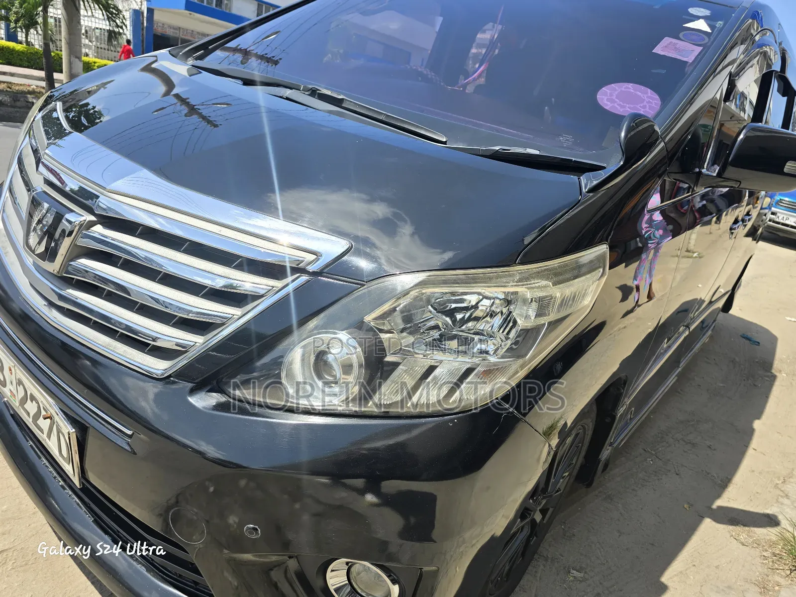 Toyota Alphard 2013 Black