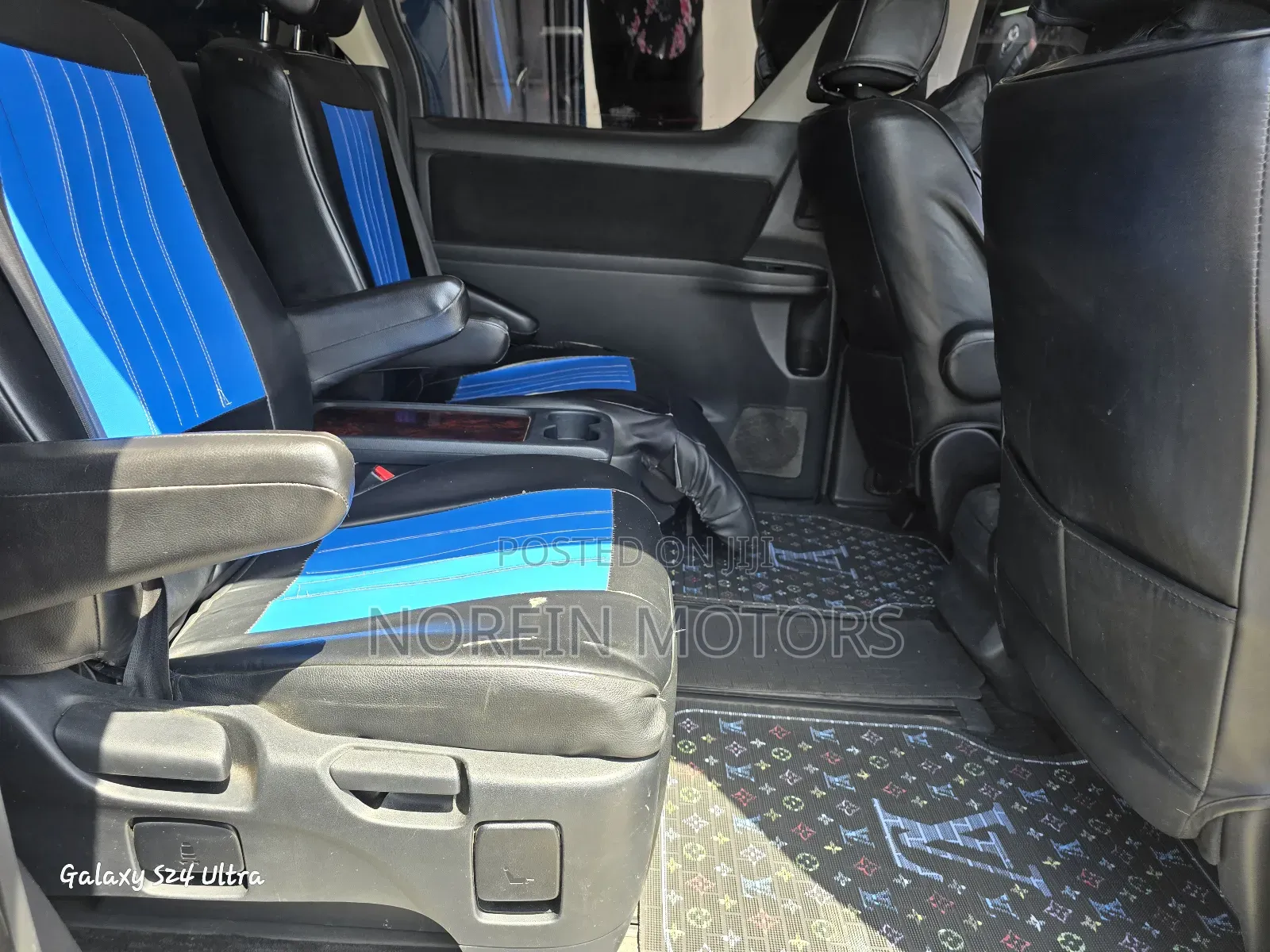 Toyota Alphard 2013 Black