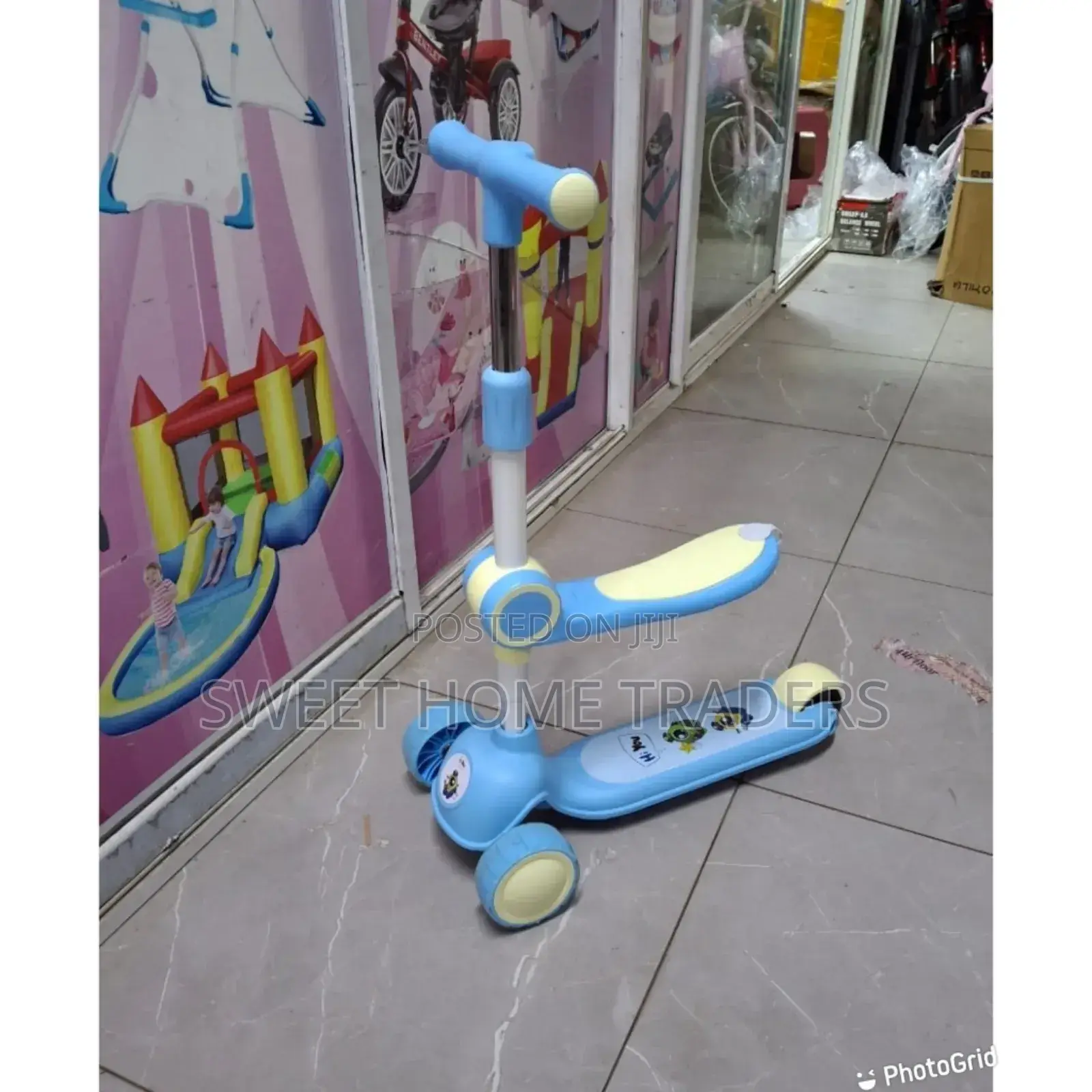 Scooter With Adjustable Handle Height