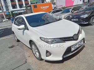 Toyota Auris 2013 White