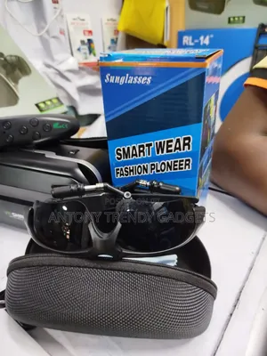 Bluetooth Music Sunglasses/ Brand New Bluetooth Sunglasses.