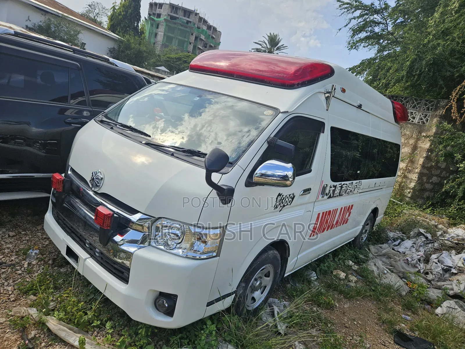 Toyota HiAce 2018 White