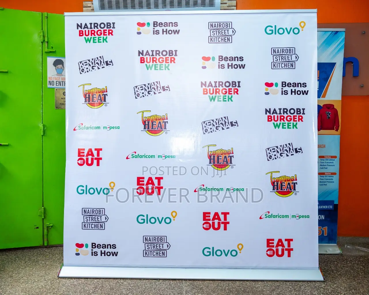 Roll Up Stand 2M by 2M