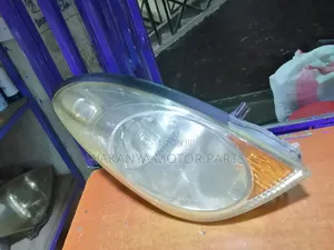 Nissan Note 2005 Non Xenon Head Lamp, Clean EX Japan Parts