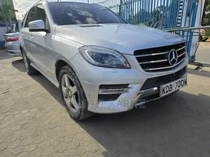 Mercedes-Benz GLA 250 SV Premium 2014 Silver