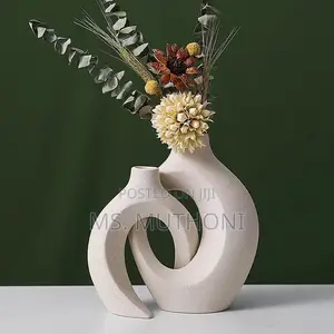 Classy Ceramic Snuggle Interlocking Vase Home Decoration