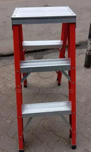 Heavy Duty Fiberglass Double-Sided 3 Steps Ladder a Frame