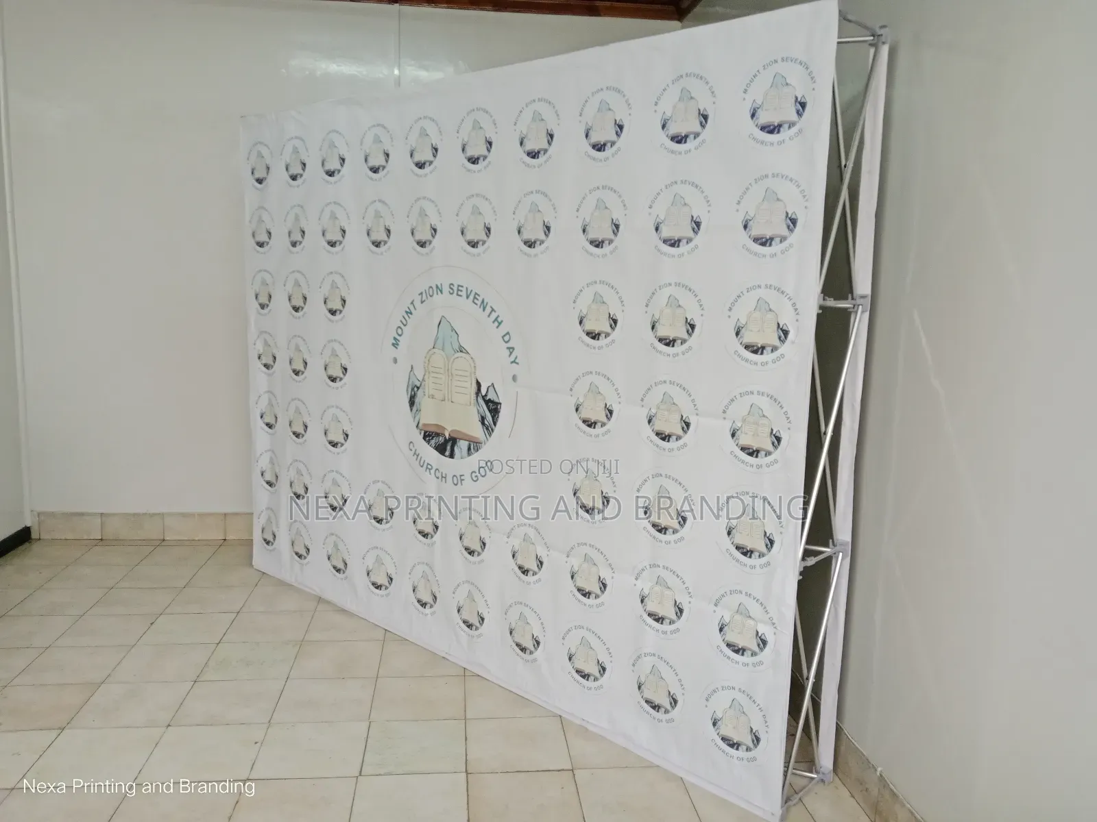 Velcro Backrop Media Banner