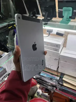 Apple iPad mini 4 128 GB Gray