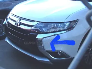 Mitsubishi Outlander 2016-2020 Grille Chrome