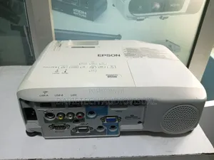 Xuk - EPSON Powerlite 955W