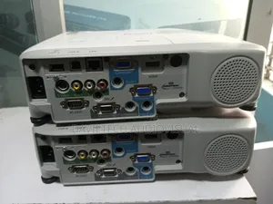 -Epson _Powerlite 955W at Projector