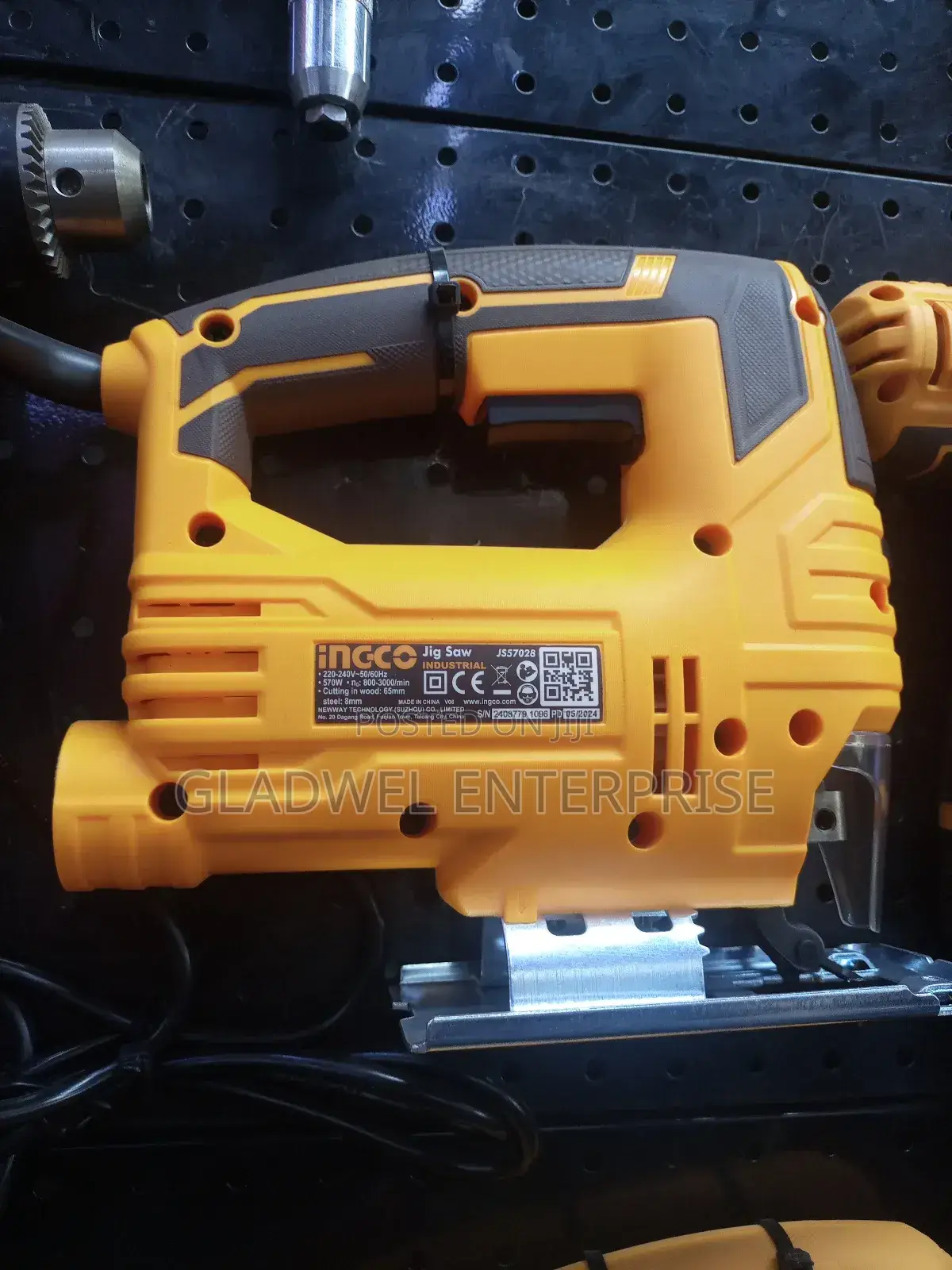 Jigsaw Machine