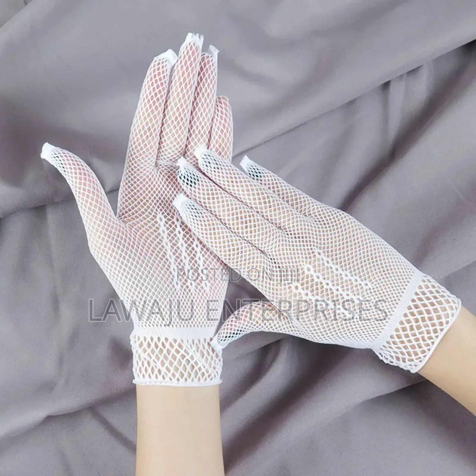 White Lace Gloves