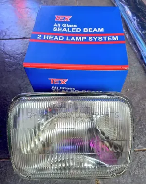 Headlamp/Headlight Canter/Fh Sealed Beam.