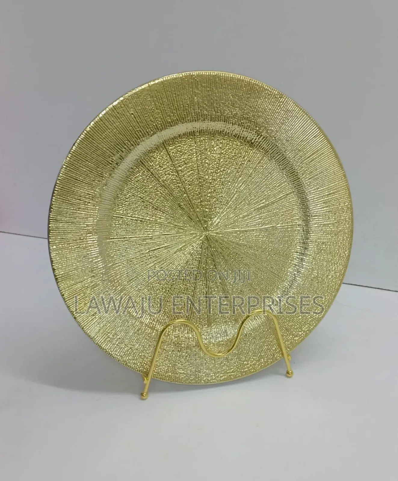 Round Acrylic Charger Plate